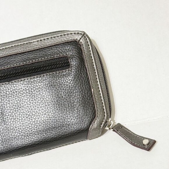Tignanello Black Metallic Zip Around Bifold Wallet Organizer Clutch Pebbled Coin - Picture 7 of 7
